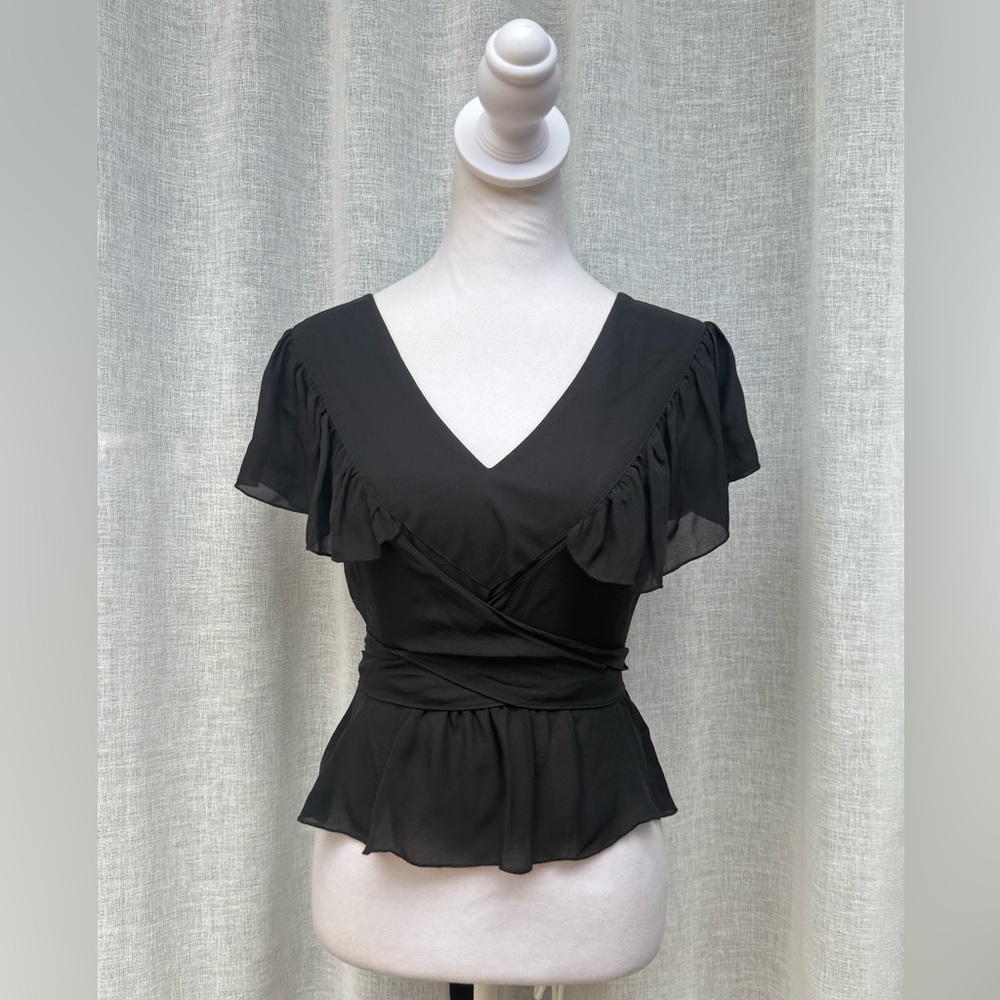 Unité black short sleeve v neck  silk flare sleeves top blouse